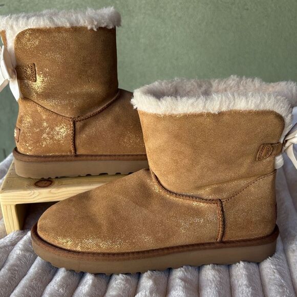 UGG Mini Bailey Bow Glimmer - Great Condition Size 10 - Picture 7 of 9